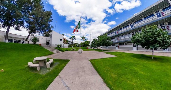 Plantel Tonala - Universidad UNE